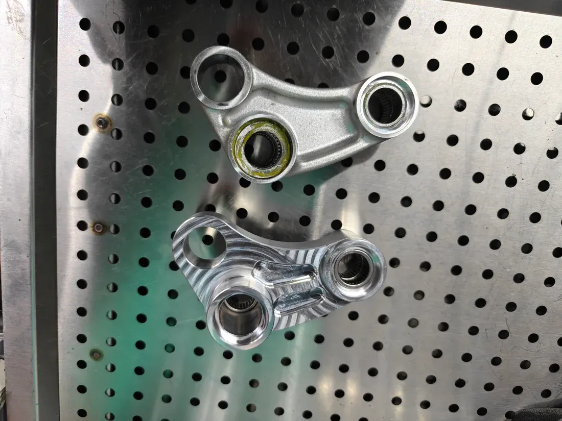 800X Umlenkhebel verbaut 1.webp