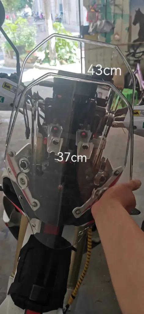 Höhere Windschutzscheibe 43cm transparent (450Rally)